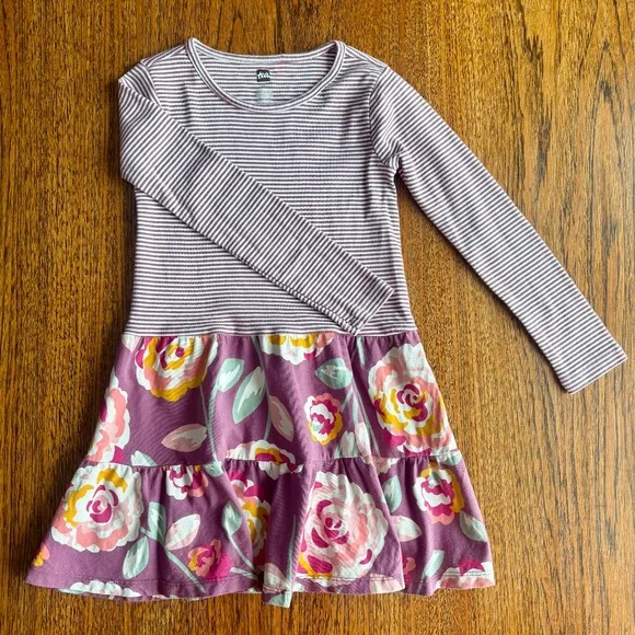 Tea Collection Tiered Skirted Twirl Dress in Turkish Rose print-Size 5 - Picture 6 of 8